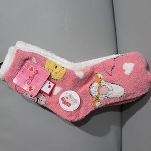 Disney 3 pack soft fuzzy Winnie The Pooh & Friends Crew Valentine's Socks  NWT